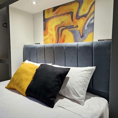 Faronita - Luxury Apt In The Heart Of Kalamáta Eksteriør bilde
